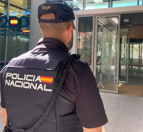 La Policía Nacional detiene a un individuo implicado en ocho robos en hoteles del centro de Sevilla