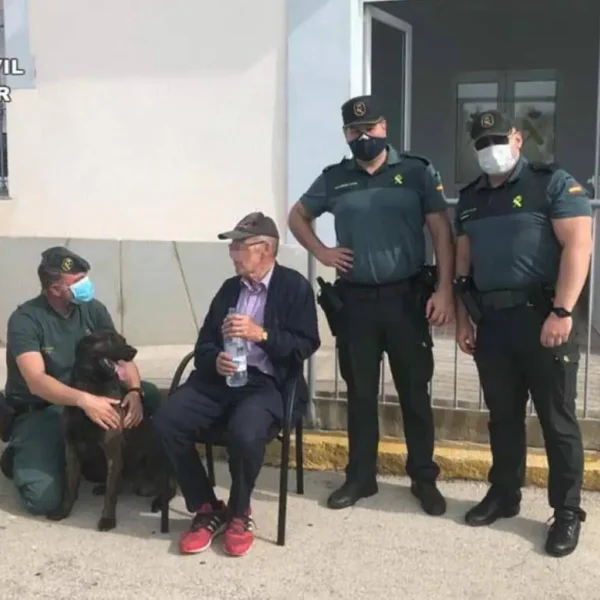 Detenido un conductor de ambulancias por sustraer joyas de 4.500€ a una pareja de ancianos