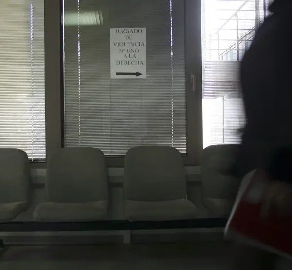 Un maltratador se cambia de sexo en el registro civil e impedirá juzgarlo por violencia machista